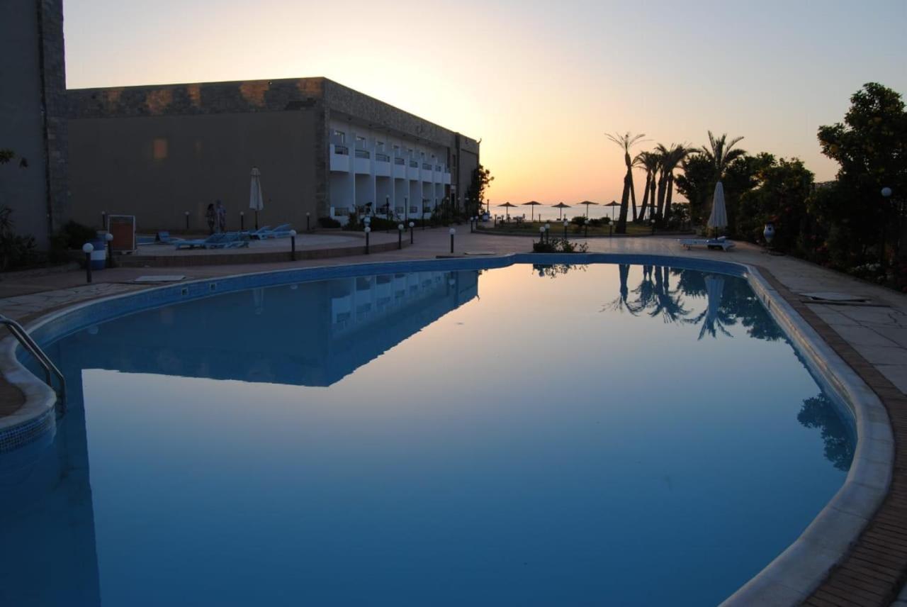 Cecelia Aparthotel Hurghada Buitenkant foto